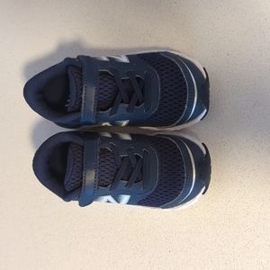New Balance 8.5 W sneakers